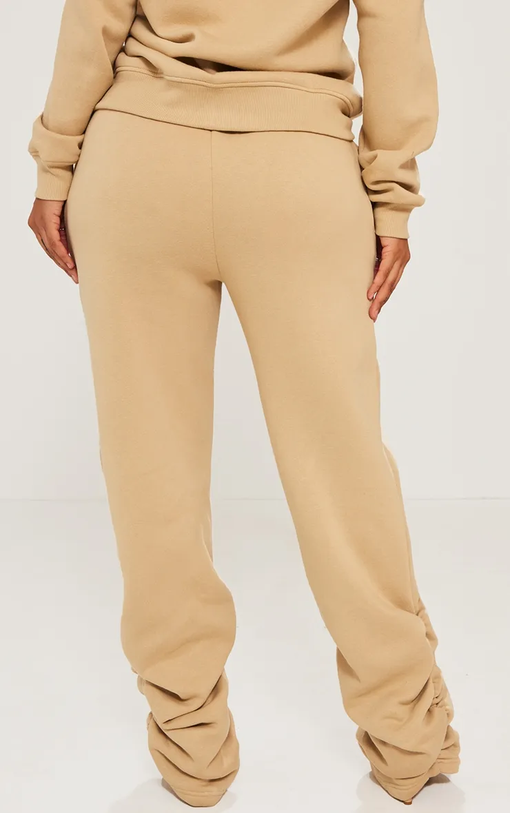 PRETTYLITTLETHING Shape Jogging avoine brodé froncé