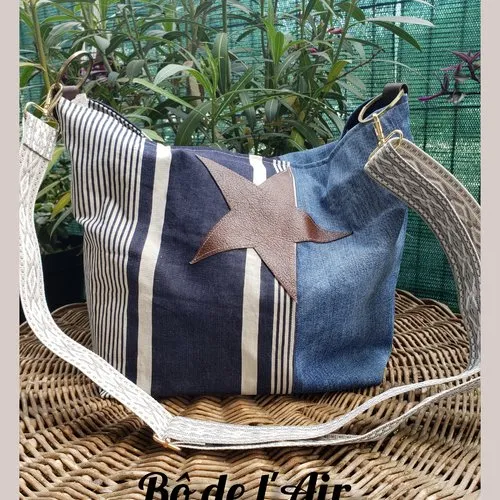 Sac bandoulière toile rayée bleue, jean recyclée